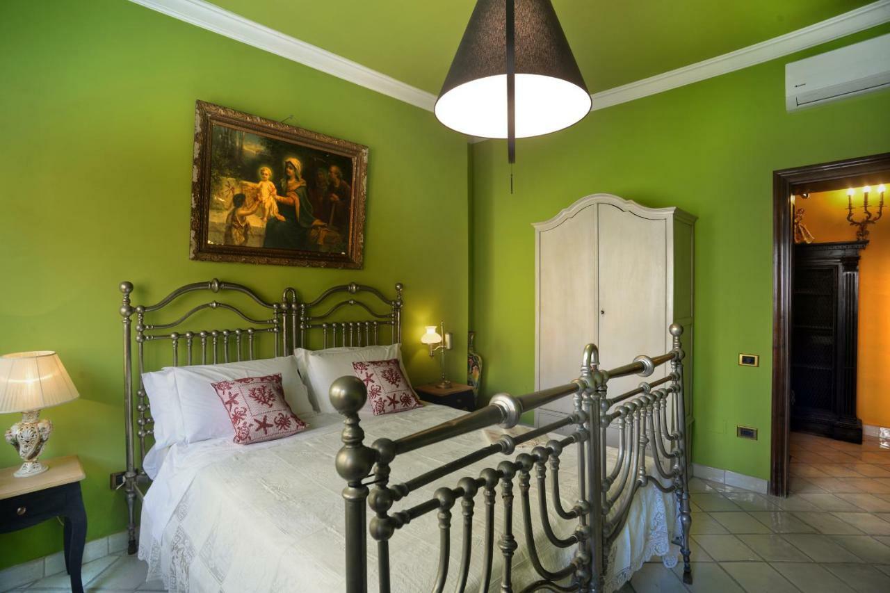 Donna Filomena Casa Vacanza Di Charme サレルノ エクステリア 写真